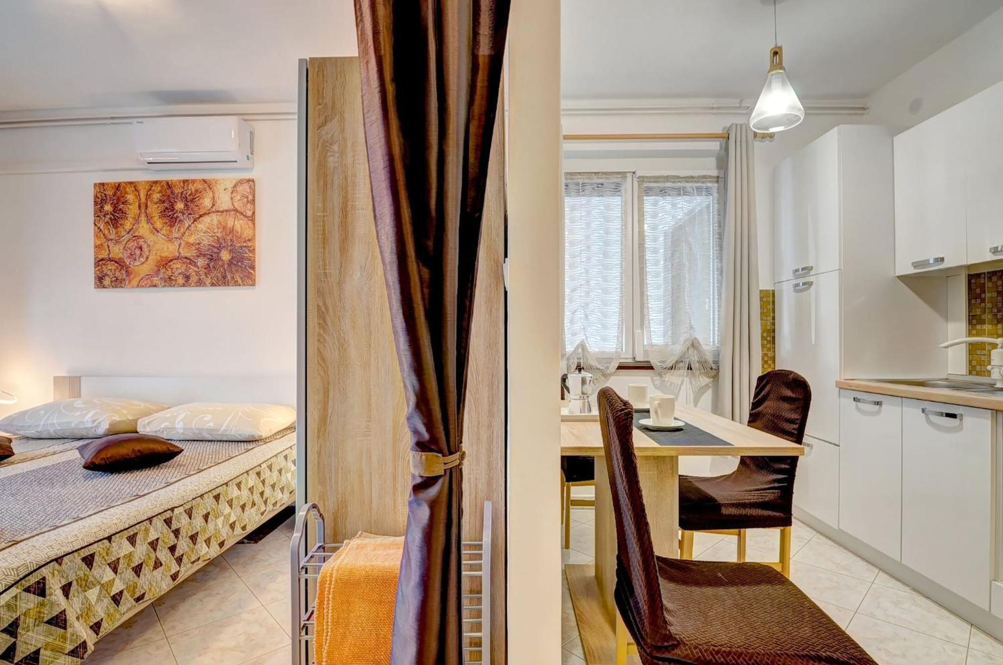 Lovely Apartments In Valbandon 파자나 외부 사진