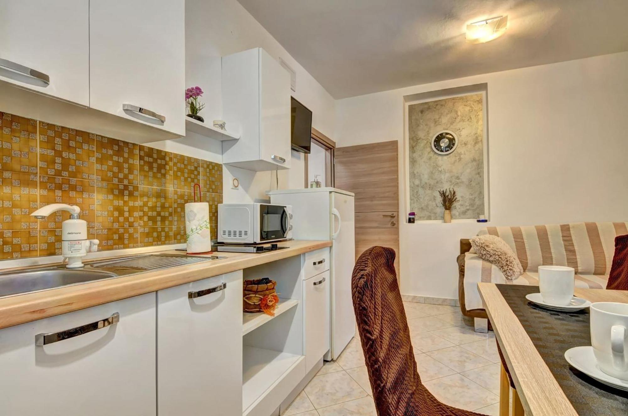 Lovely Apartments In Valbandon 파자나 외부 사진