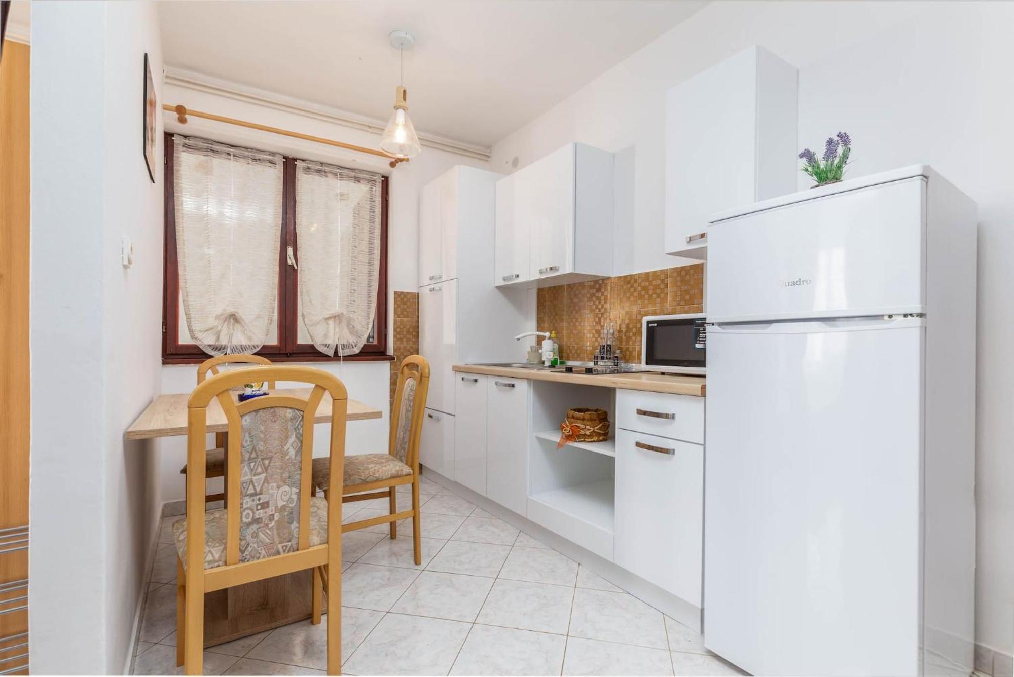 Lovely Apartments In Valbandon 파자나 외부 사진